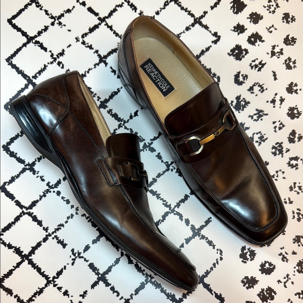 Kenneth Cole Reaction Men’s Brown Leather Loafers w/ Metal Detailing - Size 13 M